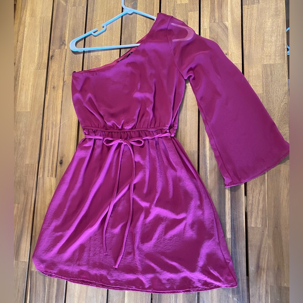 Only worn a few times. Great for a date night! Brandy color.